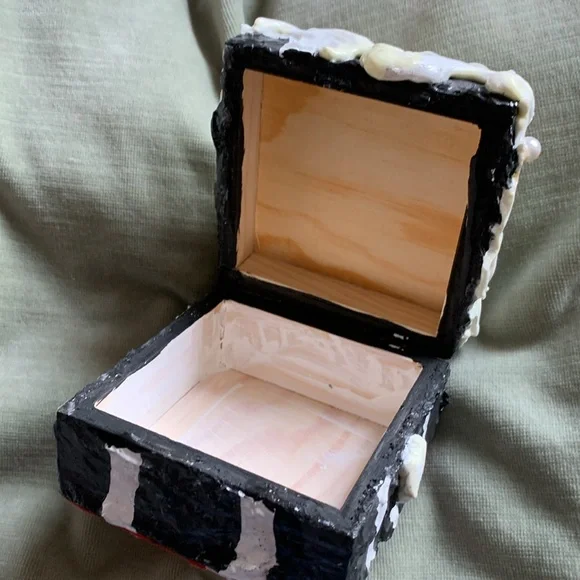 Hello Kitty storage box - Picture 5 of 11